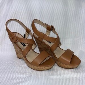Nine West Tan Platform Wedge Sandals | Size 8.5